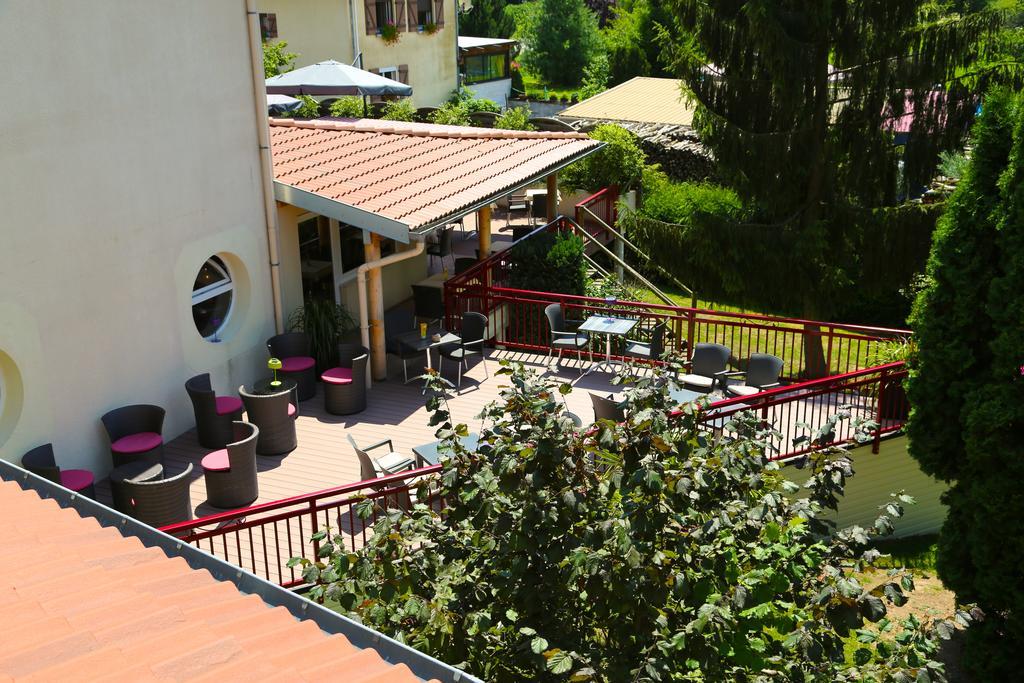 Relais Vosgien - Hotel Restaurant "La Table De Sophia" Saint-Pierremont  Buitenkant foto